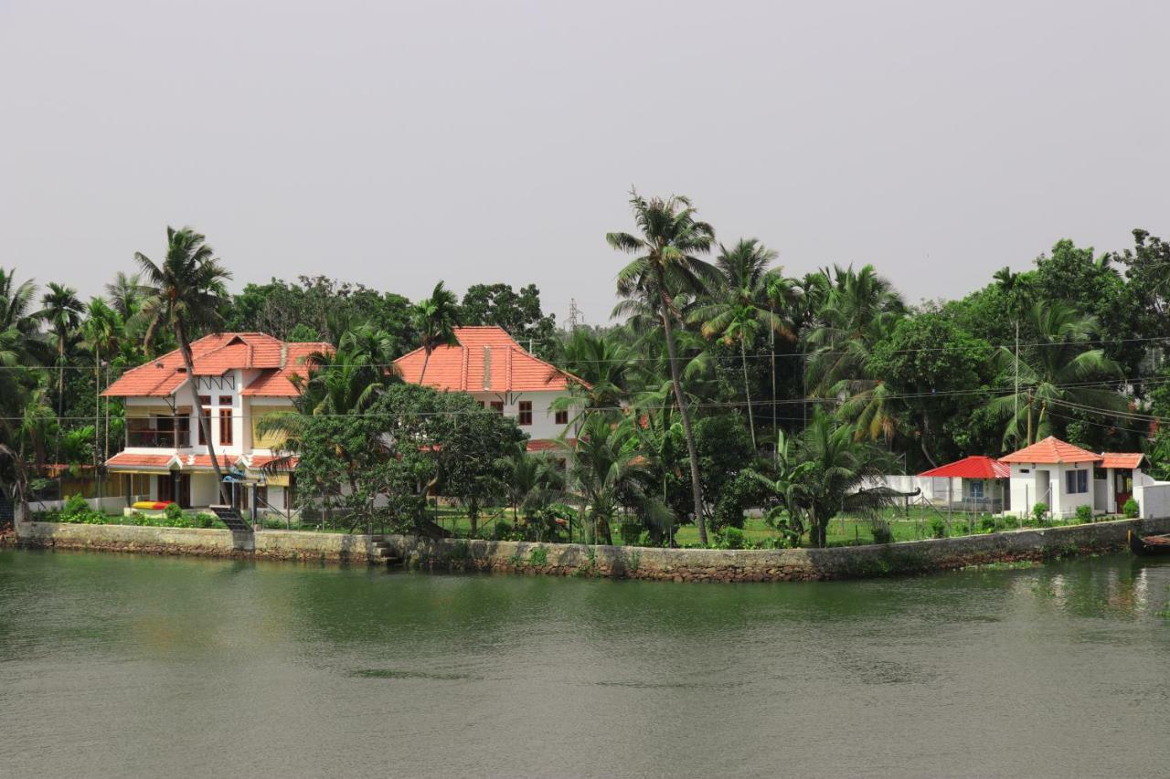 Water'S Edge Villas Alappuzha Exteriér fotografie